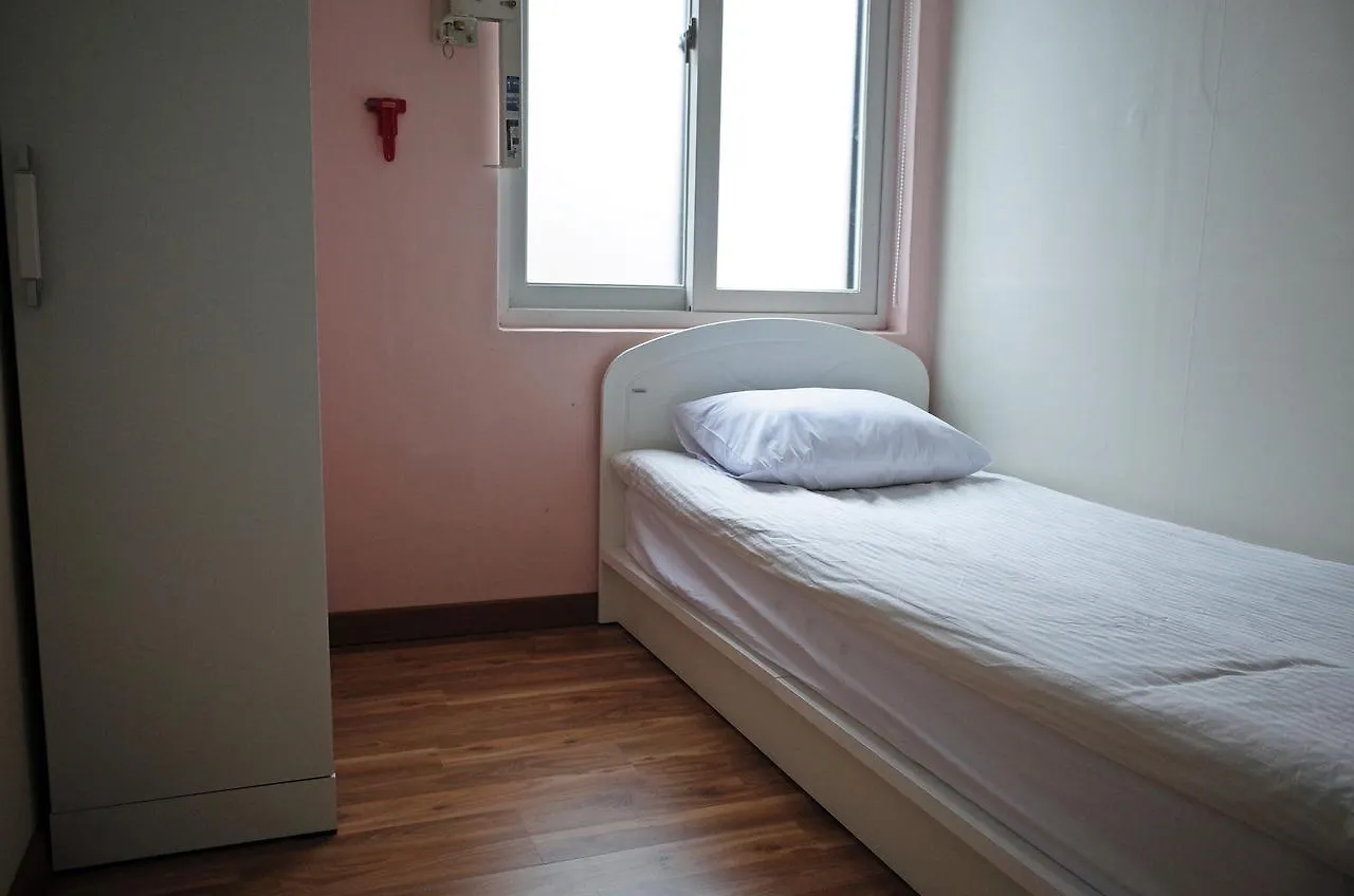 Yakorea Hostel Gangnam Seoul 0*,  South Korea